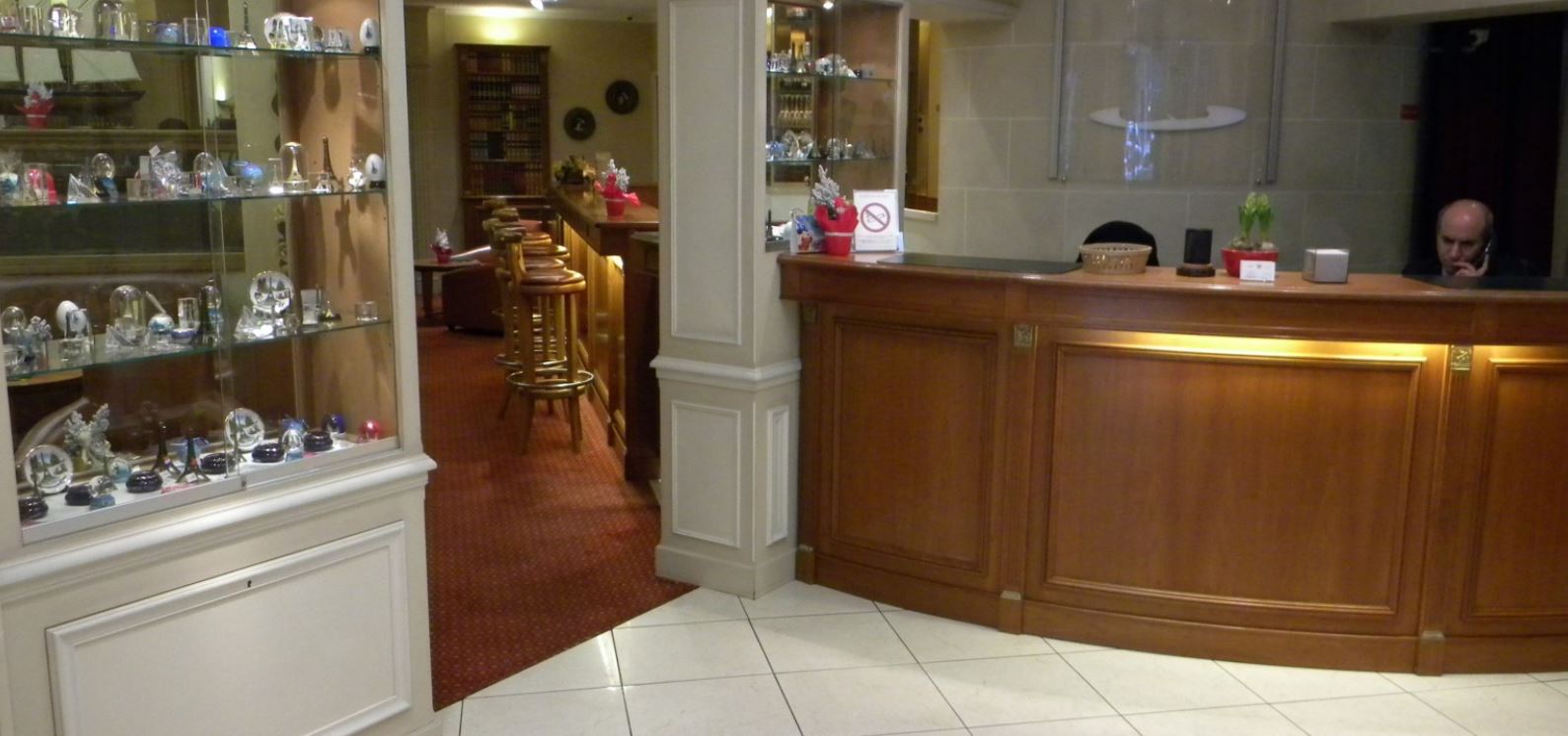 Отель 3* в 17 округе Парижа Champerret Elysees