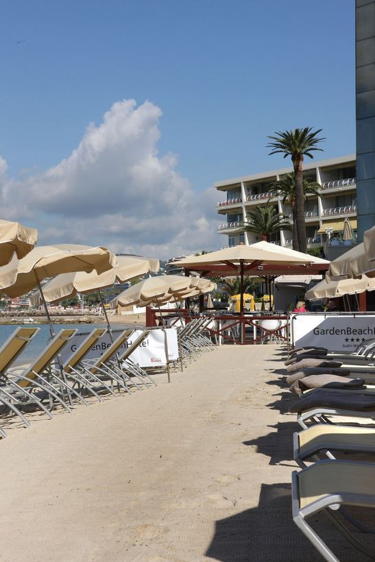 Отель 4* на Лазурном берегу Франции в Жуан-Ле-Пэн Garden Beach