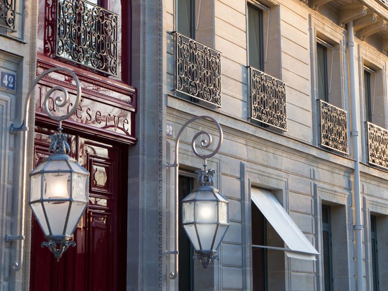 Отель 5* в 8 округе Парижа La Reserve Paris