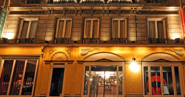 Отель 4* в 8 округе Парижа New Hotel Roblin